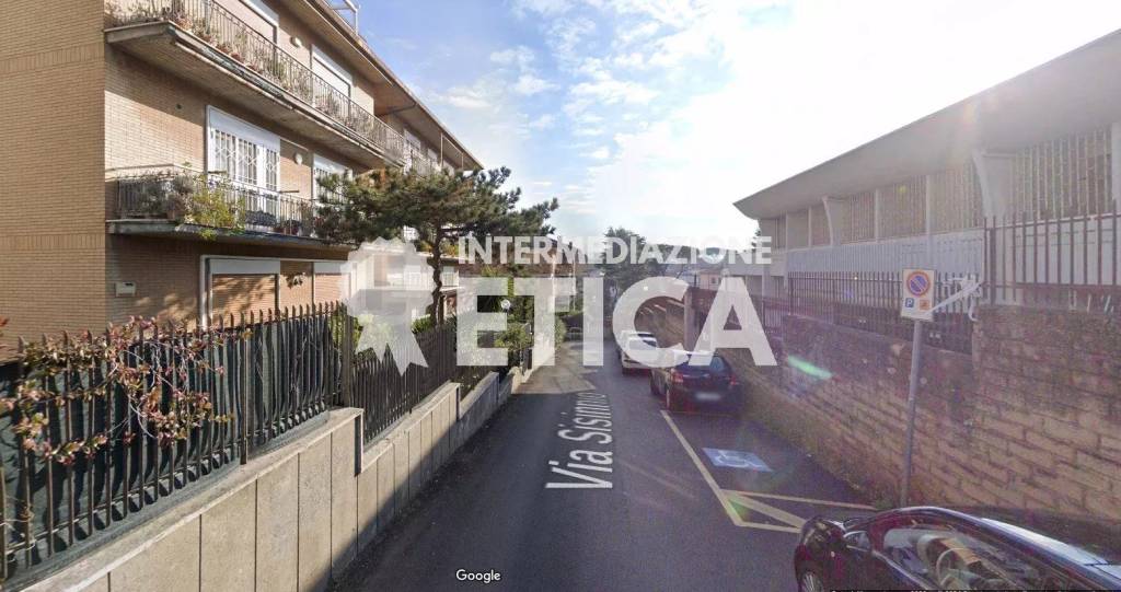 appartamento in vendita a Roma in zona Appio Pignatelli