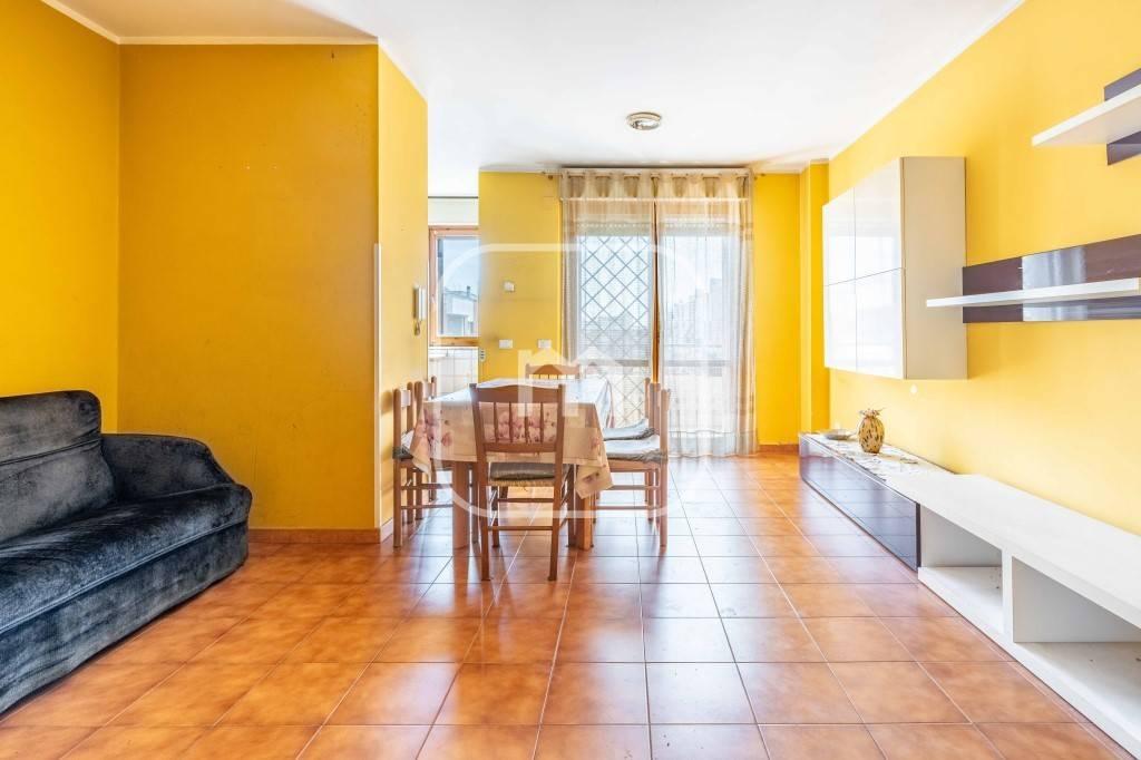 appartamento in vendita a Roma in zona Acilia