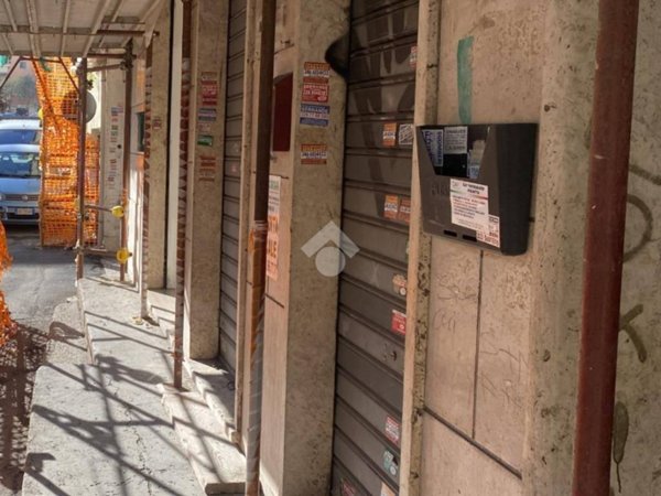 negozio in vendita a Roma in zona Prenestino-Labicano
