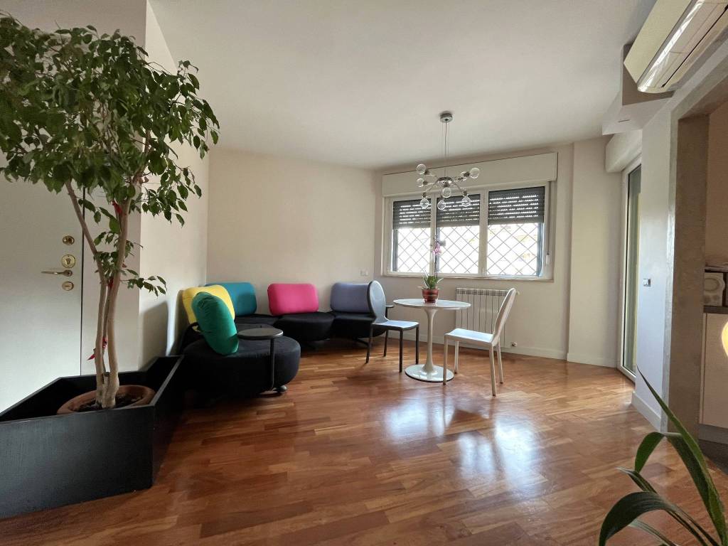 appartamento in vendita a Roma in zona Mezzocammino
