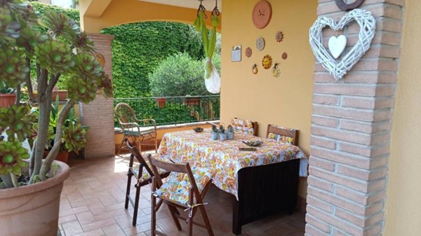casa indipendente in vendita a Roma in zona Pantan Monastero