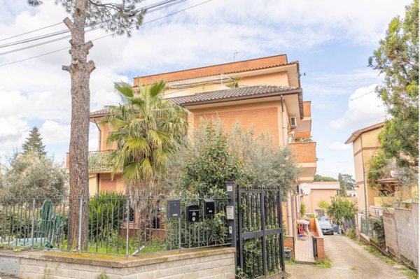 appartamento in vendita a Roma in zona Tor Vergata/Torrenova