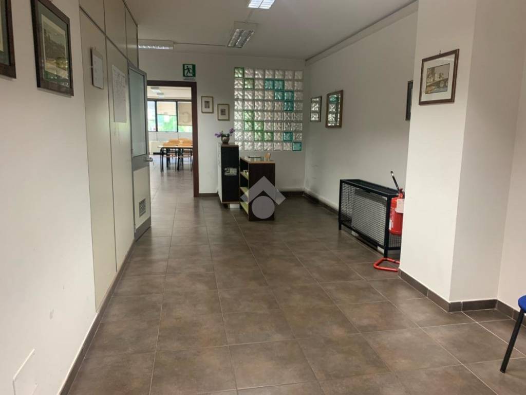 ufficio in vendita a Roma in zona Collatino