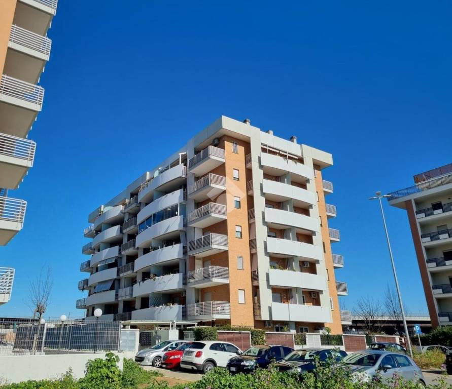 appartamento in vendita a Roma in zona Ponte di Nona