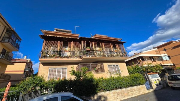 appartamento in vendita a Roma in zona Cinquina
