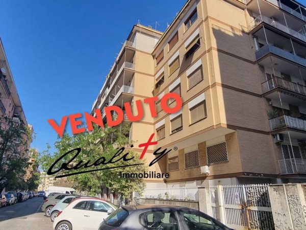 appartamento in vendita a Roma in zona Appio Latino