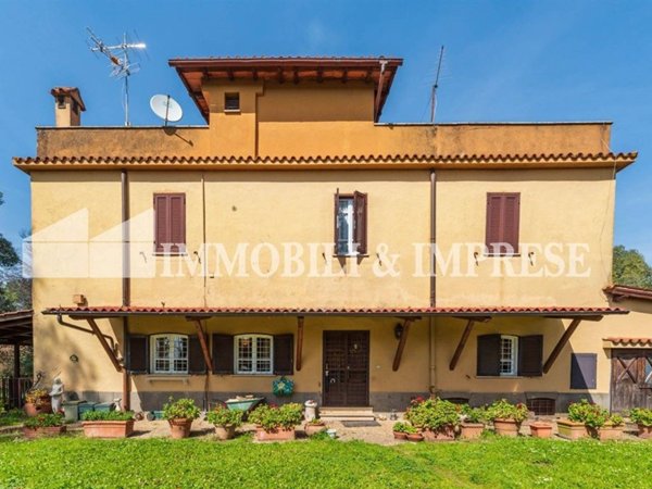 casale in vendita a Roma in zona Campo Marzio