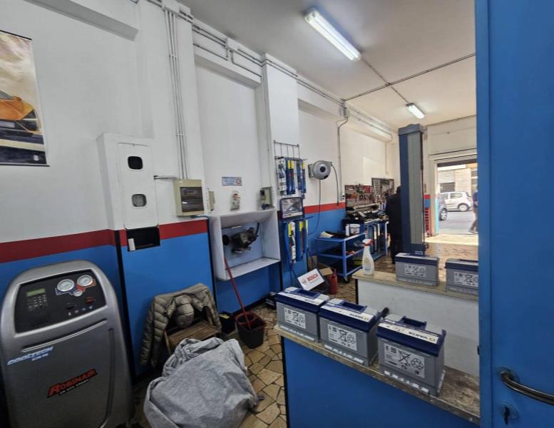 ufficio in vendita a Roma in zona Aurelio