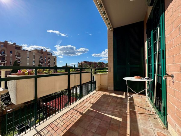 appartamento in vendita a Roma in zona Cinquina