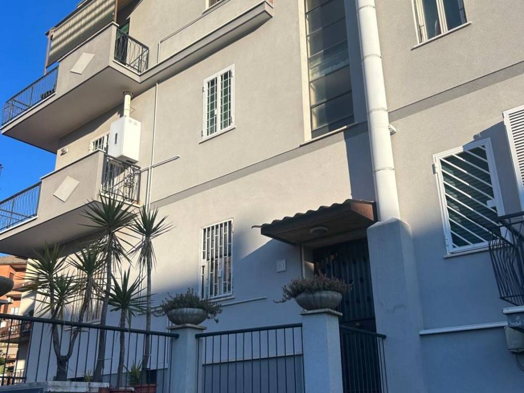 appartamento in vendita a Roma in zona Tor Vergata/Torrenova