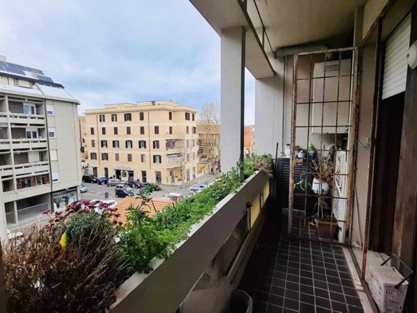 appartamento in vendita a Roma in zona Ostia