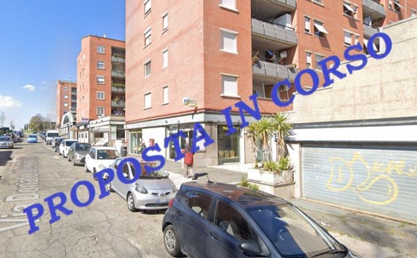 locale commerciale in vendita a Roma in zona San Basilio