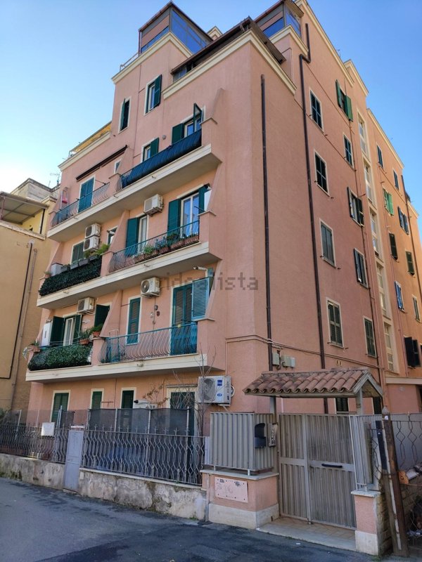 appartamento in vendita a Roma in zona Prenestino-Centocelle