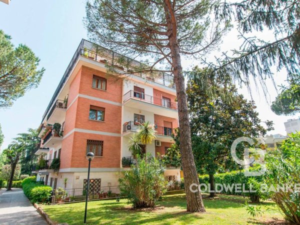 appartamento in vendita a Roma in zona Tor di Quinto