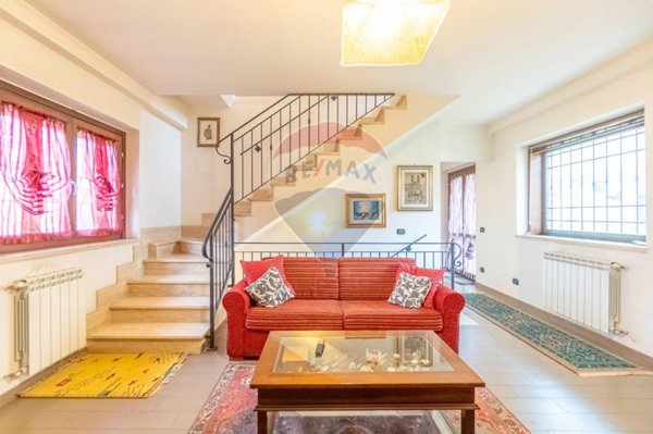 casa indipendente in vendita a Roma in zona Tor Cervara