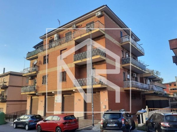 appartamento in vendita a Roma in zona Colle Prenestino