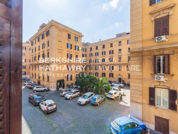appartamento in vendita a Roma in zona Celio