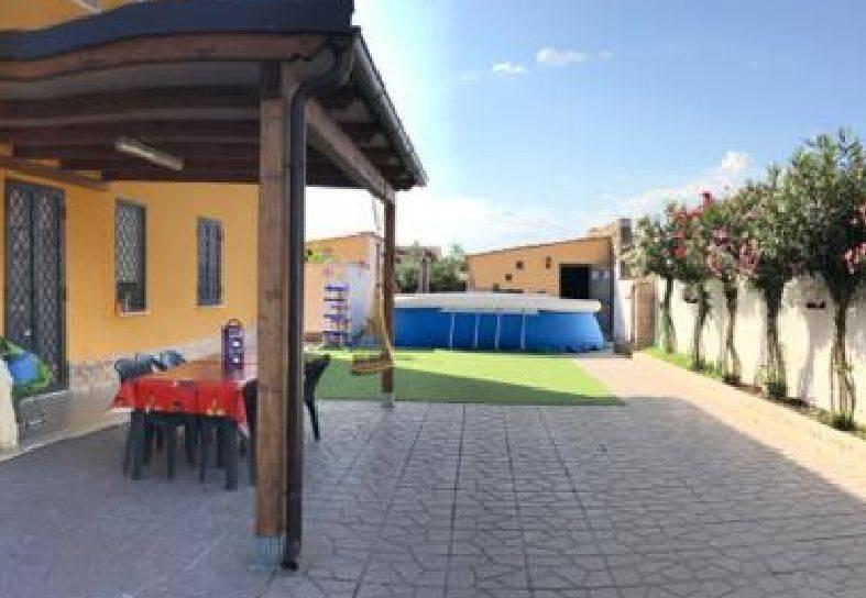 appartamento in vendita a Roma in zona Longarina