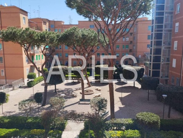 appartamento in vendita a Roma in zona Ostia