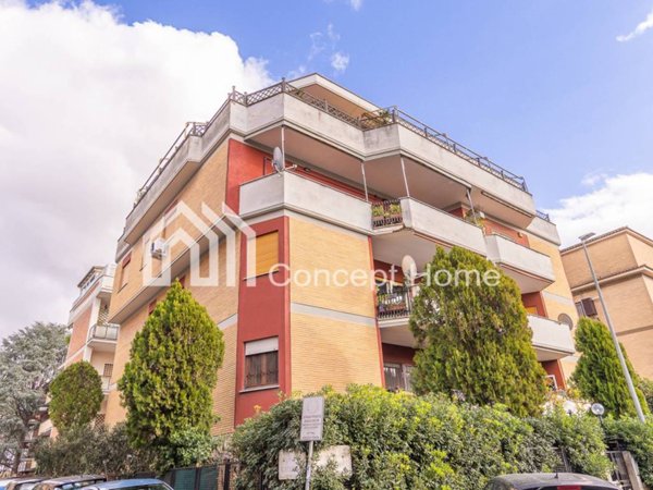 appartamento in vendita a Roma in zona Tor di Quinto