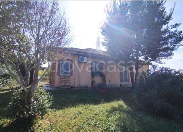 appartamento in vendita a Roma in zona Lunghezza