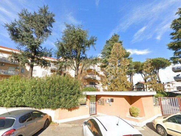 appartamento in vendita a Roma in zona Casal Morena