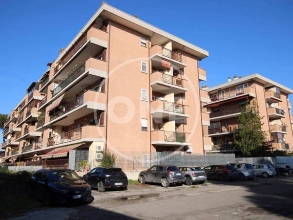 appartamento in vendita a Roma in zona Settecamini