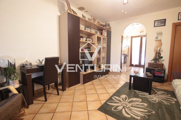 casa indipendente in vendita a Roma in zona Valle Muricana
