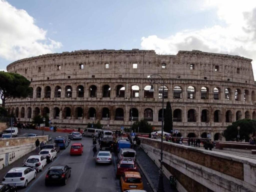 negozio in vendita a Roma in zona Celio