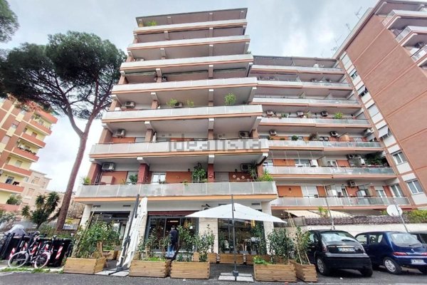 appartamento in vendita a Roma in zona Prenestino-Labicano