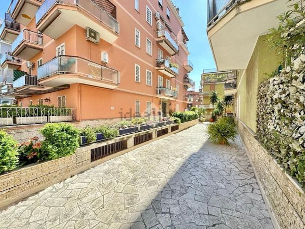 appartamento in vendita a Roma
