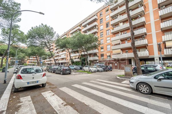 appartamento in vendita a Roma in zona Cinecittà