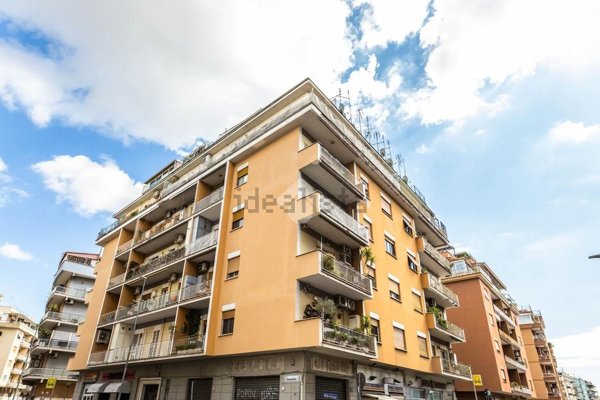 appartamento in vendita a Roma in zona Aurelio