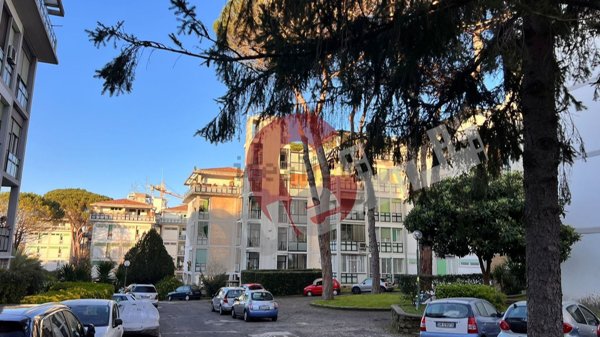appartamento in vendita a Roma in zona Tomba di Nerone