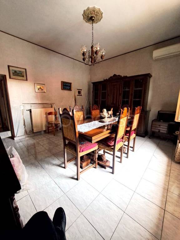 appartamento in vendita a Roma in zona Torre Angela