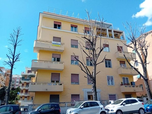 appartamento in vendita a Roma