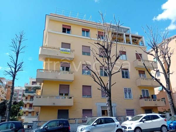 appartamento in vendita a Roma