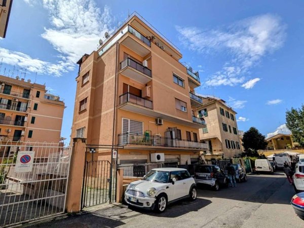 appartamento in vendita a Roma in zona Aurelio