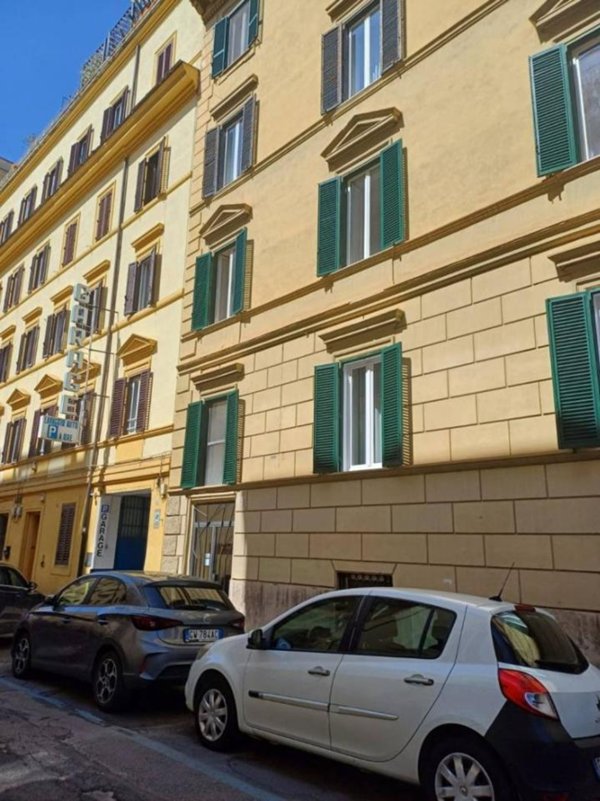appartamento in vendita a Roma in zona Esquilino