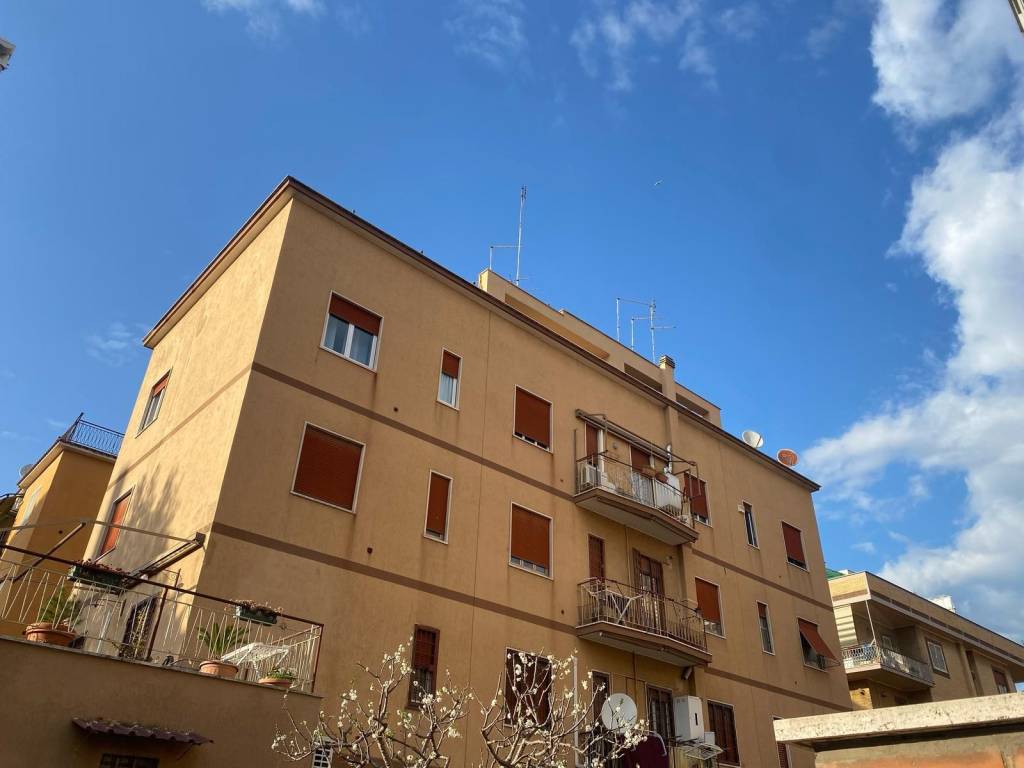 appartamento in vendita a Roma in zona Aurelio