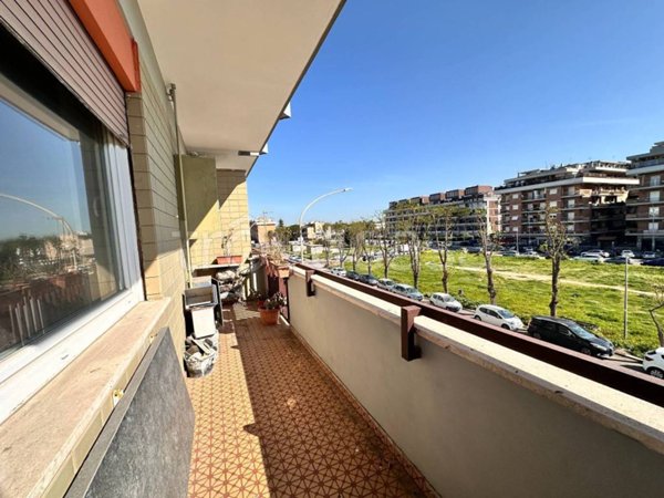 appartamento in vendita a Roma in zona Ostia