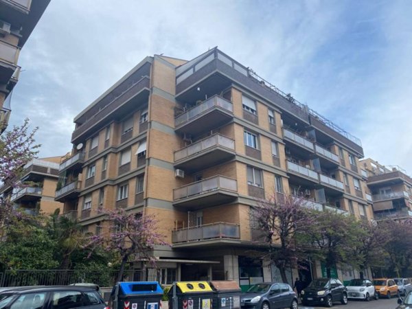 appartamento in vendita a Roma in zona Ostia