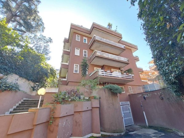 appartamento in vendita a Roma
