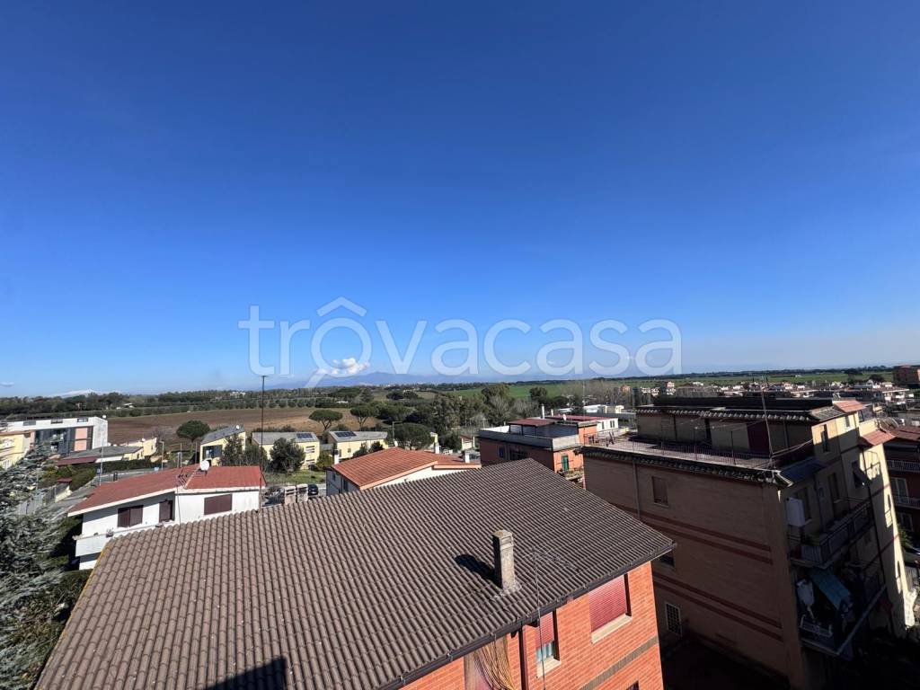 appartamento in vendita a Roma in zona Cinquina