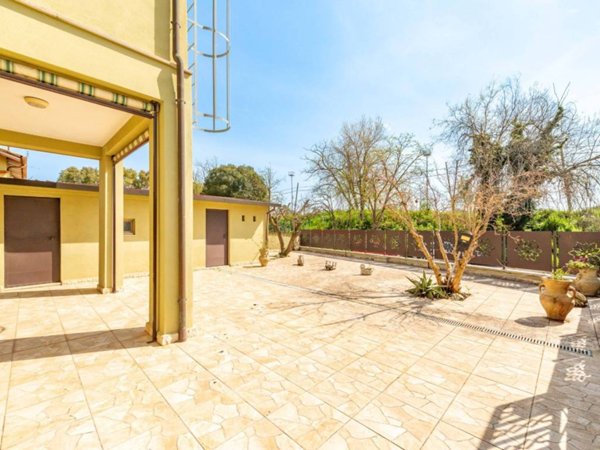 casa indipendente in vendita a Roma in zona Tor de' Cenci