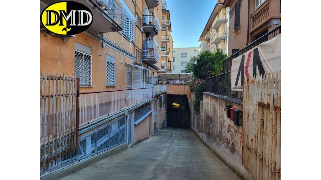 locale commerciale in vendita a Roma in zona Tiburtino