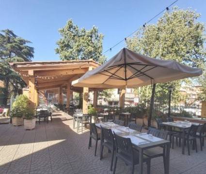 negozio in vendita a Roma in zona Tor di Quinto