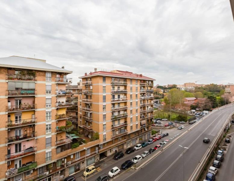 appartamento in vendita a Roma in zona Portuense