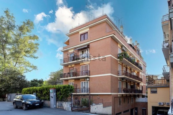 appartamento in vendita a Roma in zona Portuense