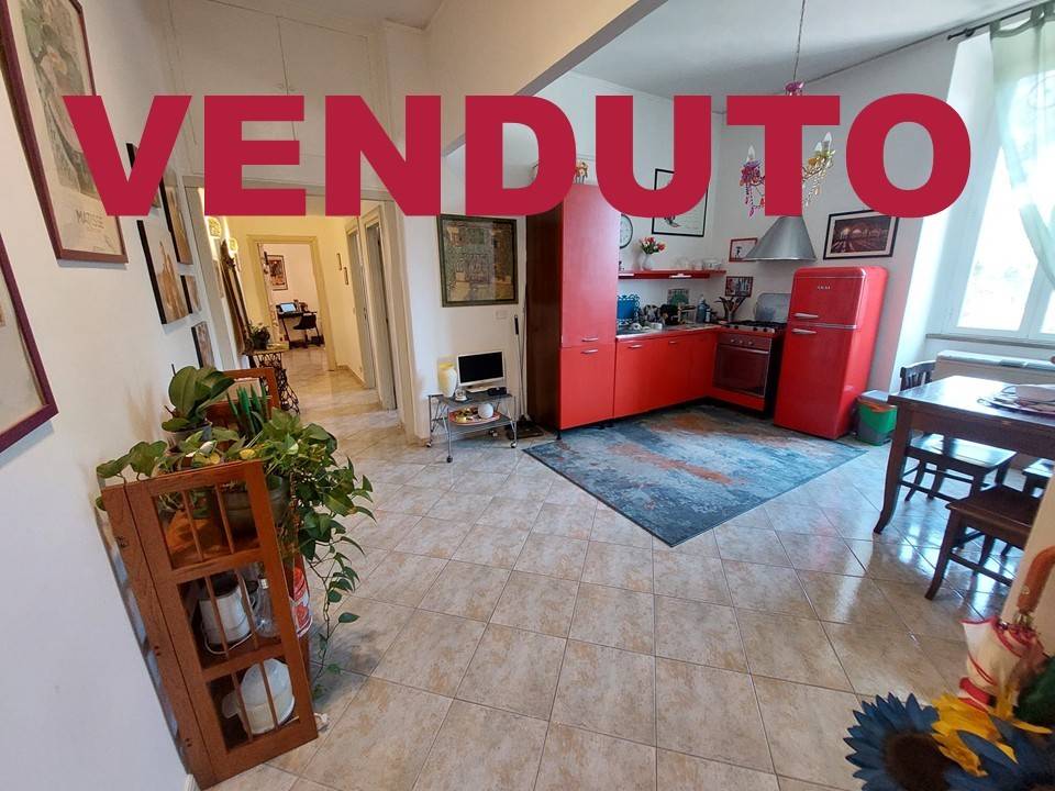 appartamento in vendita a Roma in zona Tuscolano